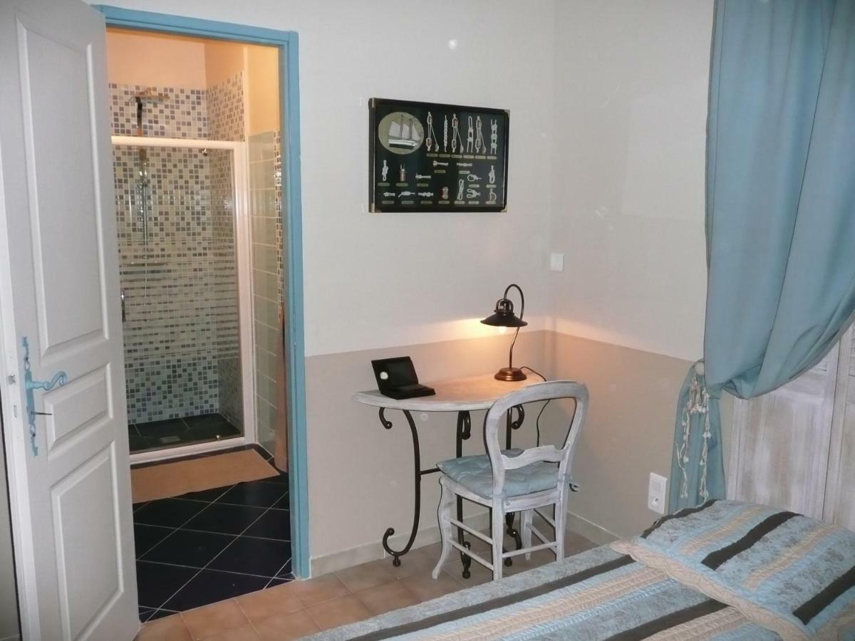 Mas Les Vieux Chenes Bed & Breakfast Lambesc Bagian luar foto